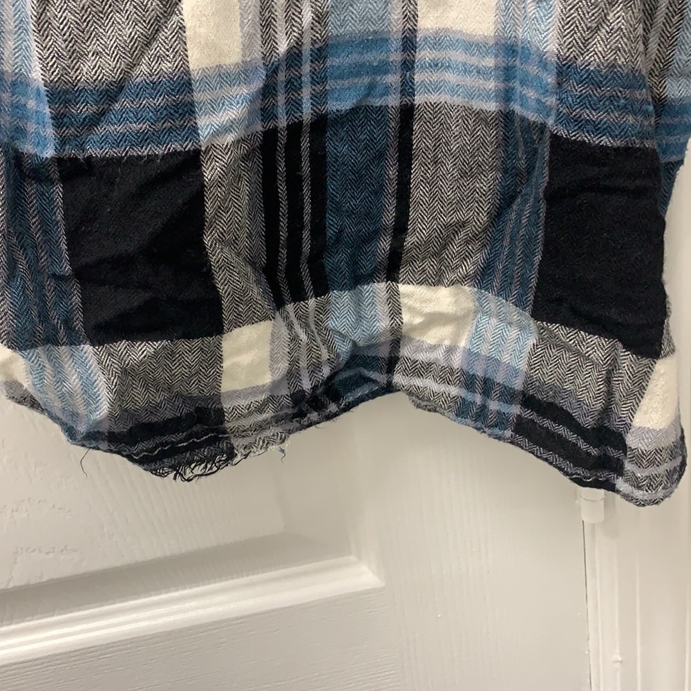 Flannel button down - Picture 4 of 6
